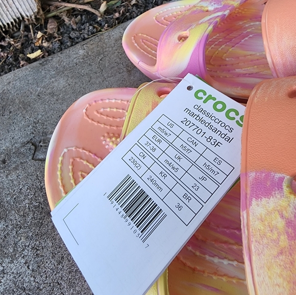 Crocs Marbeled Classic Slides M5/W7 - Picture 4 of 6